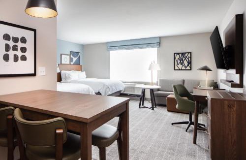 Iowa River Landing Hotel | Guest Rated 9.4: Staybridge Suites Iowa City Coralville