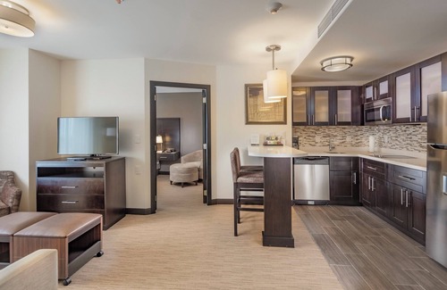 Irapuato Hotel | Exceptional Staybridge Suites Irapuato with Pool & Spa