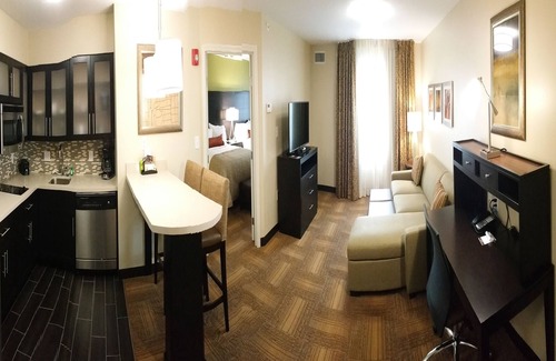 Merrillville Hotel | Discover Staybridge Suites Merrillville with Family-Friendly Amenities