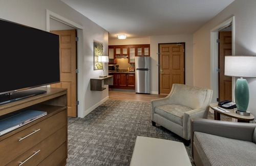 Grant Creek Hotel | Top-Rated Staybridge Suites Missoula with Pool & Spa