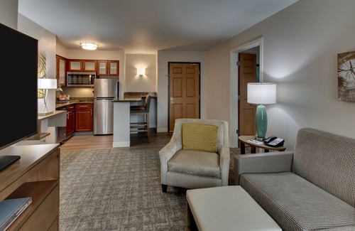 Grant Creek Hotel | Top-Rated Staybridge Suites Missoula with Pool & Spa
