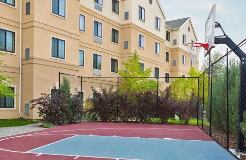 Grant Creek Hotel | Pet-Friendly Staybridge Suites Missoula with Pool & Hot Tub
