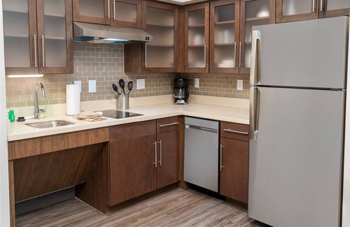 Newark Hotel | Discover Staybridge Suites Newark - Fremont: Top-Rated Comfort