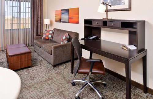 O'Fallon Hotel | Comfortable Staybridge Suites O'Fallon Chesterfield Awaits