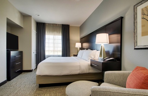 The Colony Hotel | Explore Staybridge Suites Plano - The Colony with Amazing Amenities