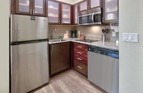 Plano Hotel | Discover Staybridge Suites Plano - Top-Rated Amenities Await