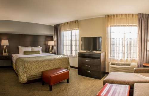 Schererville Hotel | Visit Staybridge Suites Schererville: Family-Friendly Comfort