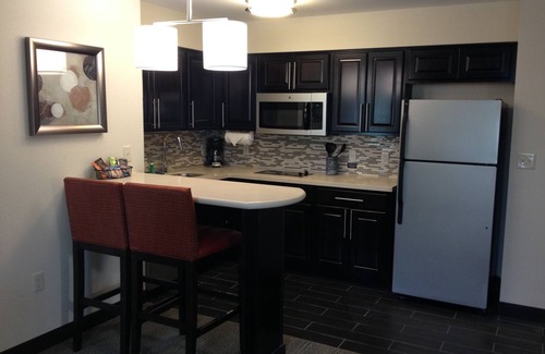 Schererville Hotel | Visit Staybridge Suites Schererville: Family-Friendly Comfort