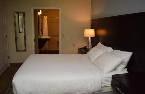 Liverpool Hotel | Pet-Friendly Staybridge Suites Syracuse Liverpool Awaits You