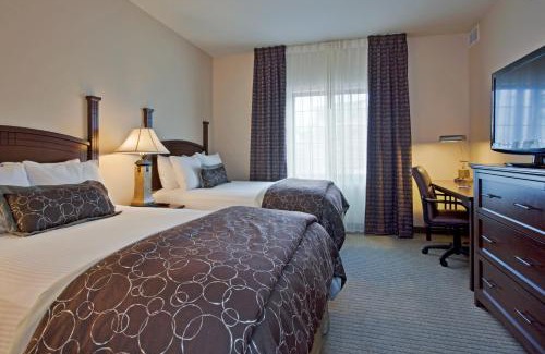 Tucson Hotel | Relax at Staybridge Suites Tucson Airport - Pet Friendly Getaway