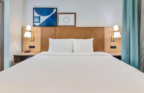 Tyler Hotel | Pet-Friendly Staybridge Suites Tyler with Pool & Breakfast