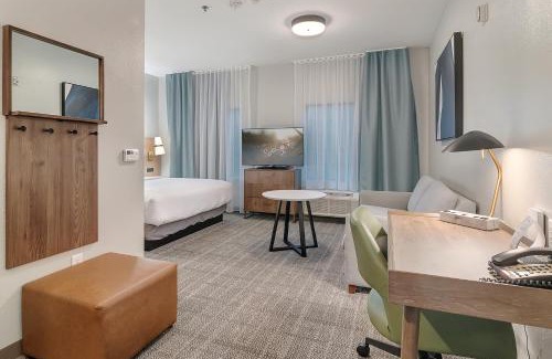 Tyler Hotel | Pet-Friendly Staybridge Suites Tyler with Pool & Breakfast