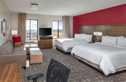 Rio Hotel | Elegant Staybridge Suites Charlottesville Airport with Pool