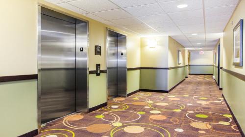 Jasper Place Hotel | Inviting Staybridge Suites West Edmonton with Family-Friendly Amenities