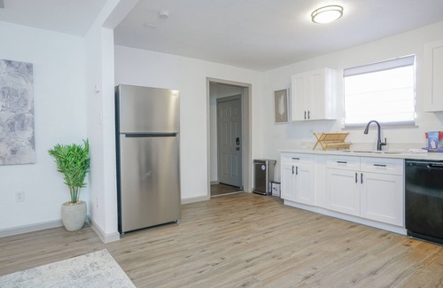 Galveston Bed & Breakfast | Unforgettable Staycation @ Galveston, Steps to the Beach