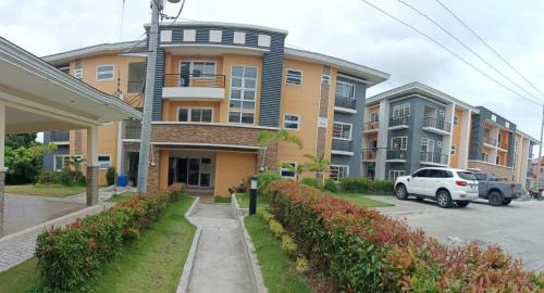 Tagaytay Apartment | Pet-Friendly Staycation at Tagaytay Woodhills - 9.4/10