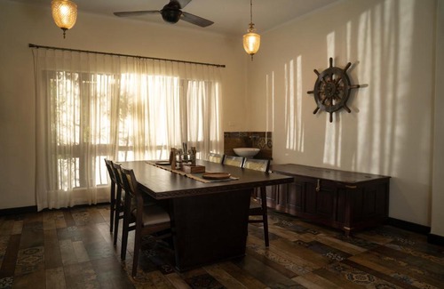 Kozhikode Resort | Relax at Staydium Bungalow Resort with Pool & Breakfast