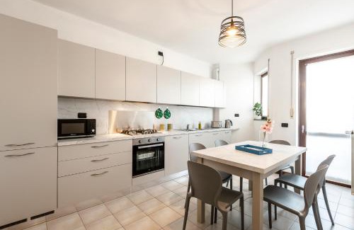 Turro Apartment | Family-Friendly StayEasy Sesia5 Penthouse with 4 Bedrooms