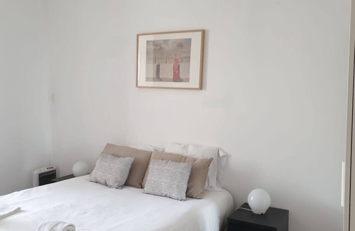 Sao Joao de Deus Apartment | Cozy StayHome Lisbon 1 Bedroom Apartment with Spa & Kitchen