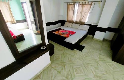Tarapith Hotel | Budget-Friendly STAYMAKER Chakra Nayan Tara Sonu Inn