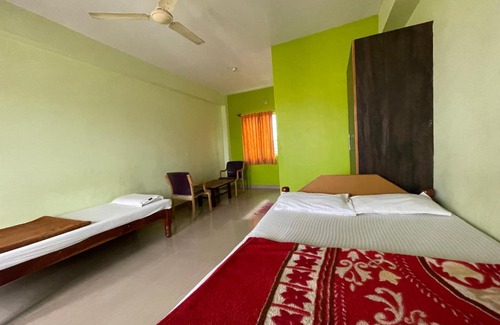 Mysore Hotel | Budget-Friendly Stay at STAYMAKER Yashaswini Residency