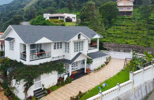 Wellington Villa | Experience Comfort at StayVista Aashirwaad Villa, 4-Star Retreat