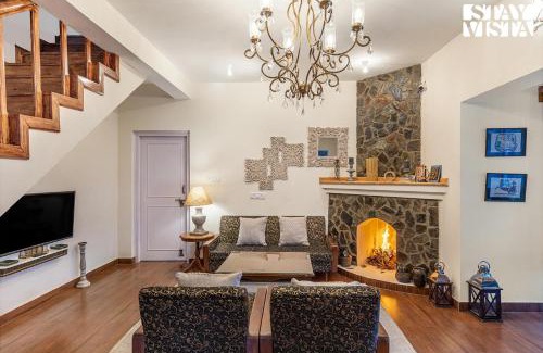 Ramgarh Villa | Relax at StayVista: Bird's Crest Valley Villa Awaits