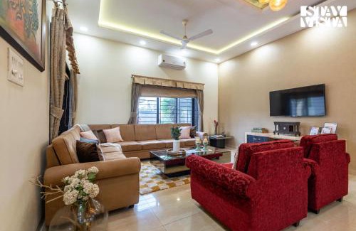 Lonavala Villa | StayVista at Dusk by the Hills with Heated Pool