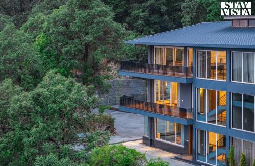 The Mall Road Villa | StayVista at Glass Forest with Bonfire, BBQ