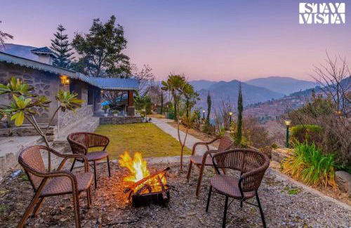 Rajgarh Villa | Experience StayVista at Juneo Orchards: Pet-Friendly Retreat