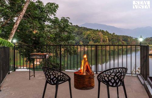 Quilandi Villa | Discover Lagoons Holidays Villa: 4-Star Family Retreat