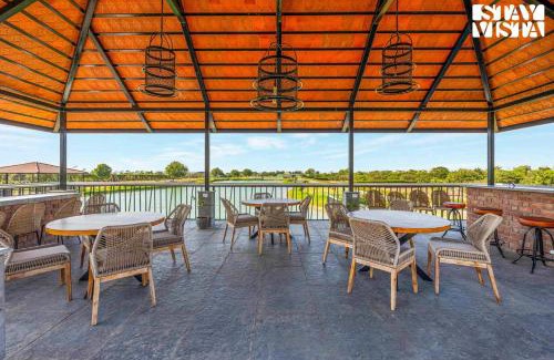 Vikarabad Villa | StayVista at Lazy Mango with Bonfire, Bathtub