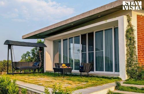 Vikarabad Villa | StayVista at Lazy Mango with Bonfire, Bathtub