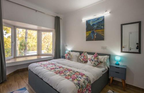 Lansdowne Villa | Relax at StayVista at Pines & Fir - Gardens, Swings & More!