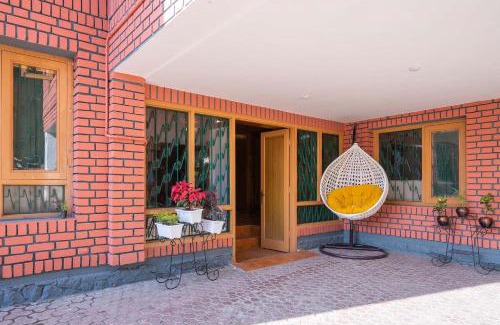 Srinagar Villa | Experience StayVista at Pinewood Villa with Pool Table