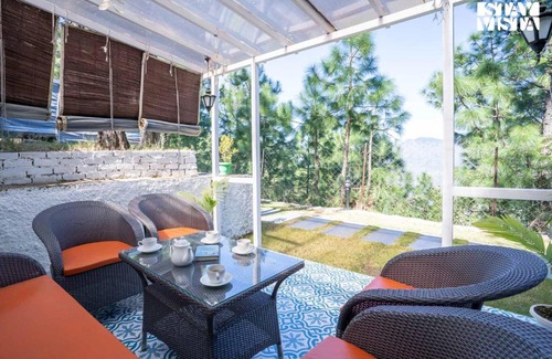 Solan Villa | Relax at StayVista: Walk in the Woods with Family-Friendly Amenities