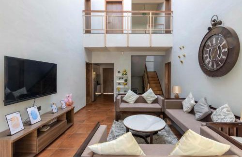 Mahabaleshwar Villa | Modern Retreat at StayVista: Pool, Gazebo & Family-Friendly