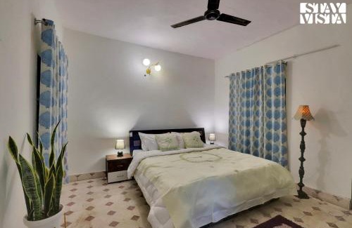 Bhopal Villa | Pet-Friendly Palm Perle Villa with Terrace and Game Room
