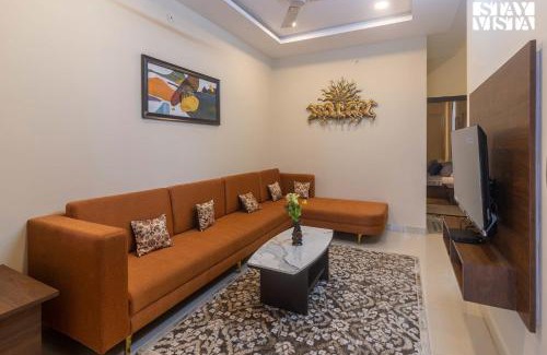 Ujjain Villa | Villa Orchid: Pet-Friendly Retreat with Lawn & Games