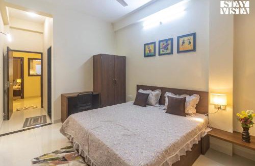 Ujjain Villa | Villa Orchid: Pet-Friendly Retreat with Lawn & Games