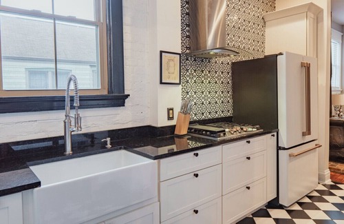 Covington House | Discover StayYork: Pet-Friendly Retreat in Covington
