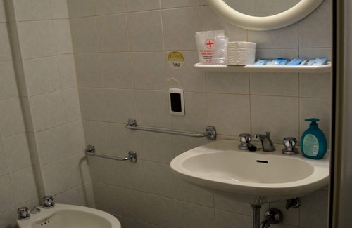 Novara Hotel | Budget-Friendly Stazione: Family-Friendly with Breakfast