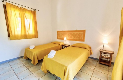 Badesi Bed & Breakfast | Inviting Stazzi di Gallura B&B with Pool and Breakfast