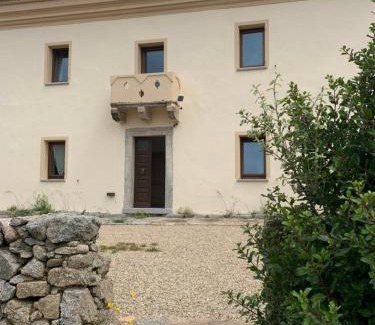 Rena Majore House | Top-Rated Stazzu nuraghe Mannucciu: Family-Friendly Retreat