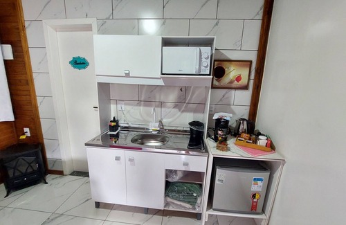 Urubici Apartment | Rustic Austrian-Style Studio with Kitchen & Pet-Friendly Amenities