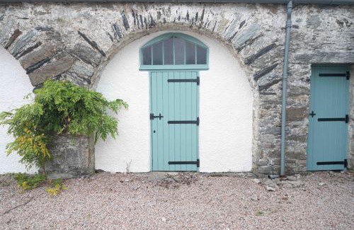 Port Appin House | Beachside Steading Cottage: Ideal for Families & Pets