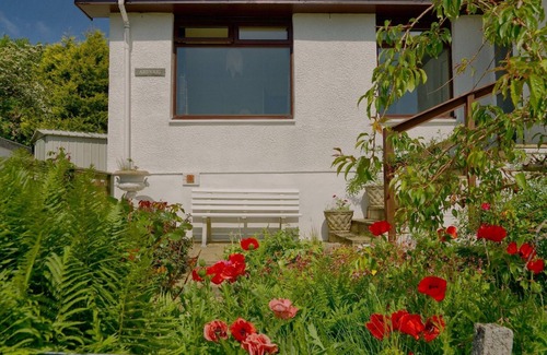 Ardnamurchan Peninsula Cottage | Pet-Friendly Steading Holidays - Ardvaig with Breakfast & Kitchen
