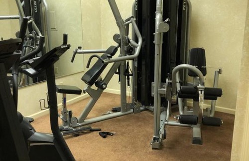 Ludington Hotel | Stearns Hotel: 4-Star Stay with Breakfast & Family-Friendly Amenities