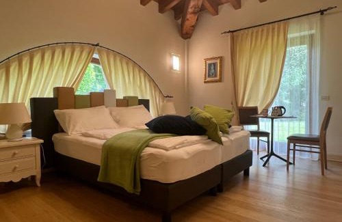Lonato del Garda House | Discover Steba House Savani: Oceanfront Retreat with Hot Tub
