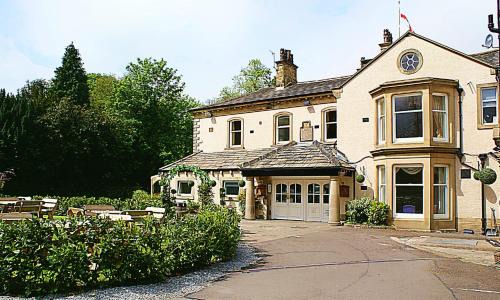 Sutton-in-Craven Hotel | Elegant Steeton Hall Hotel with Pet-Friendly Amenities